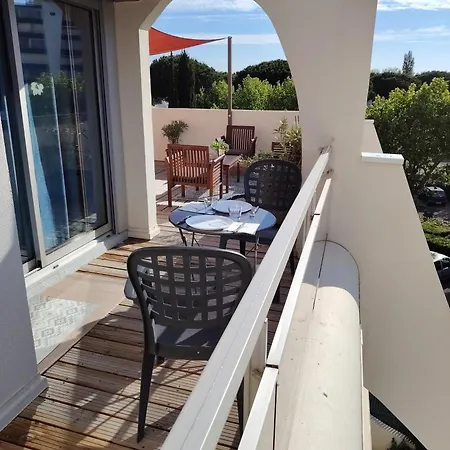 아파트 Avec Garage Et Grande Terrasse , Proximite Des Plages *