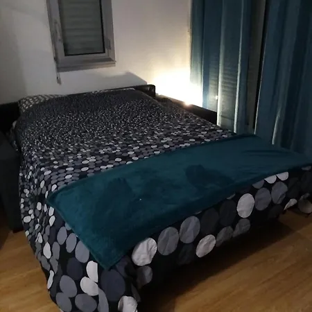 Avec Garage Et Grande Terrasse , Proximite Des Plages