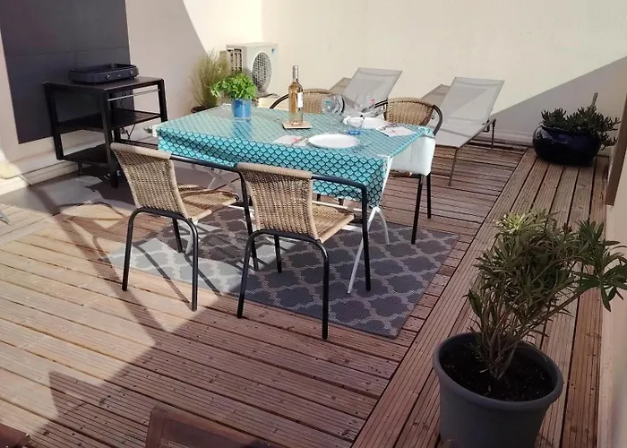Avec Garage Et Grande Terrasse , Proximite Des Plages 아파트 라그랑모트