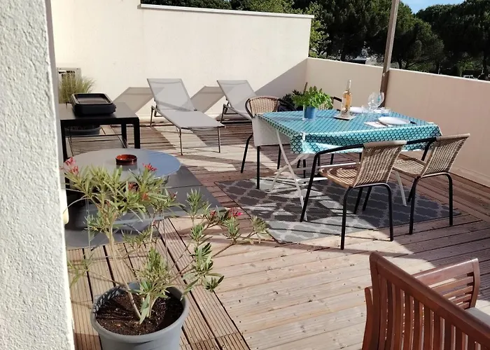 Avec Garage Et Grande Terrasse , Proximite Des Plages 아파트